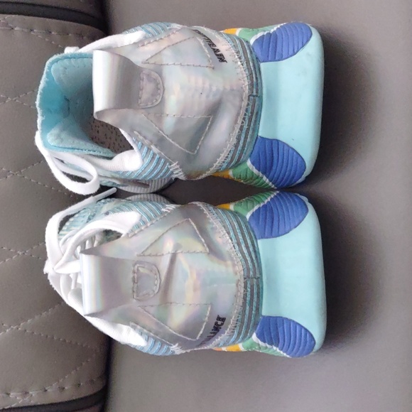 New Balance Women's 2020 FuelCell Echo Pride Sneakers - Picture 7 of 10